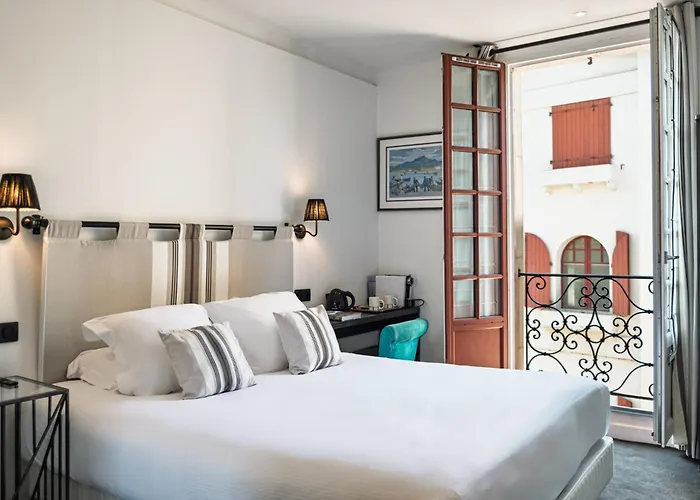 Boutique Txoko فندق